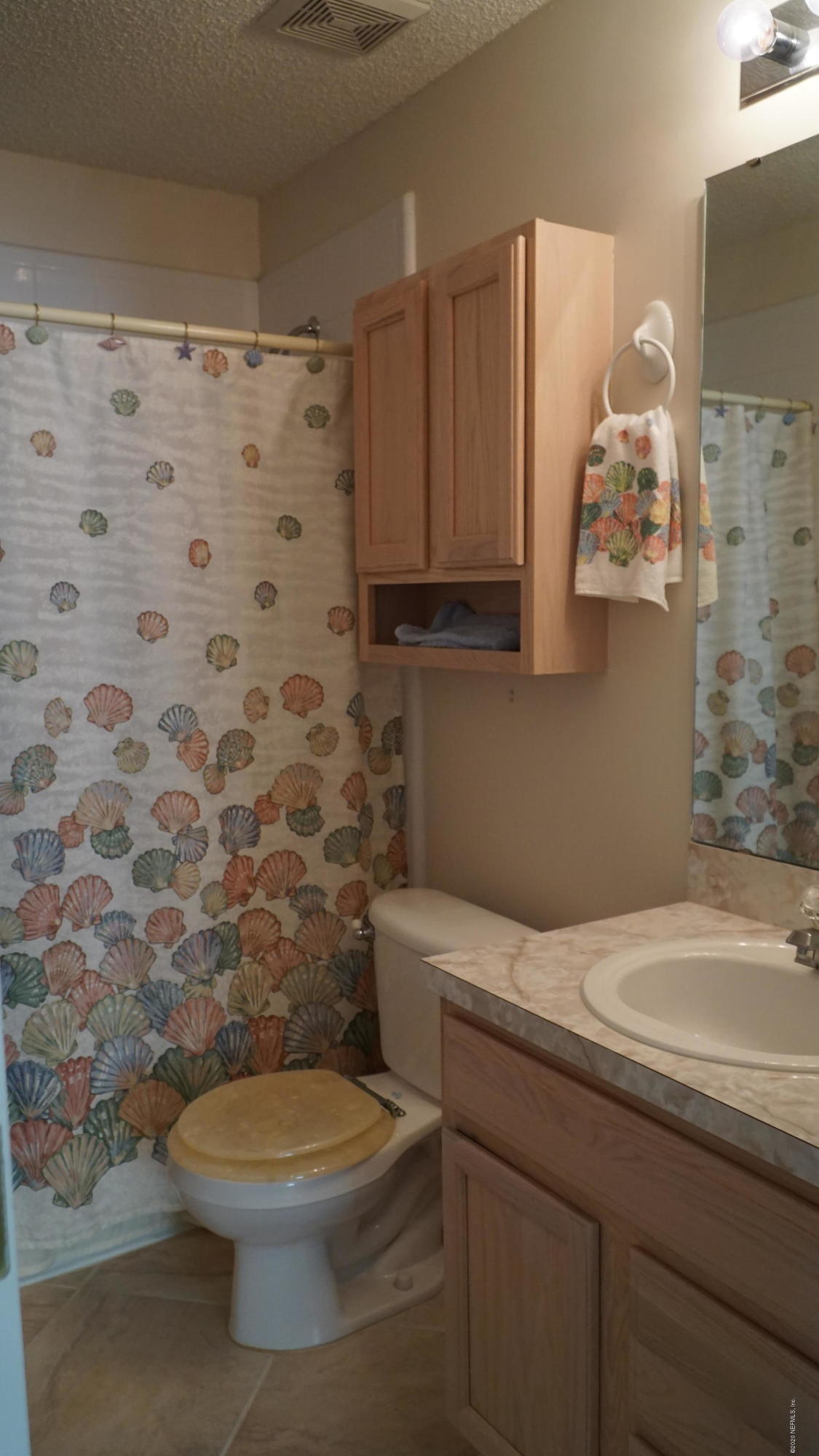1144 Creeks Ridge Road Jacksonville, FL 32225 - Photo 17 of 31 Hallway Bath
