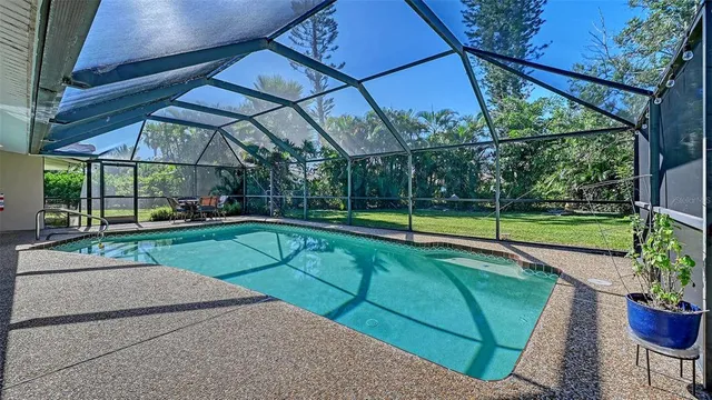 $749,900 | 407 Bellini Circle, Nokomis, FL 34275
