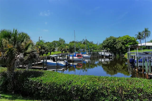 $749,900 | 407 Bellini Circle, Nokomis, FL 34275