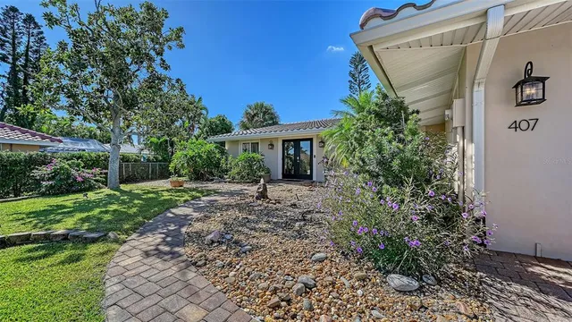 $749,900 | 407 Bellini Circle, Nokomis, FL 34275