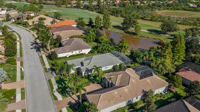 $789,000 | 7841 Valderrama Way, Lakewood Ranch, FL 34202