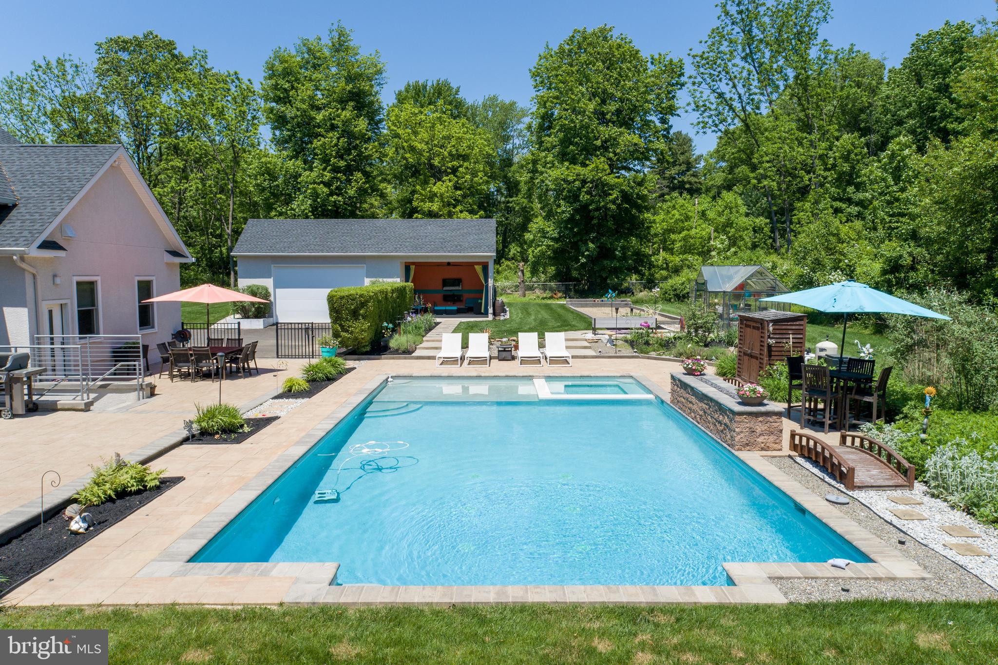 389 Eagle Road Newtown, PA 18940 - Photo 7 of 47