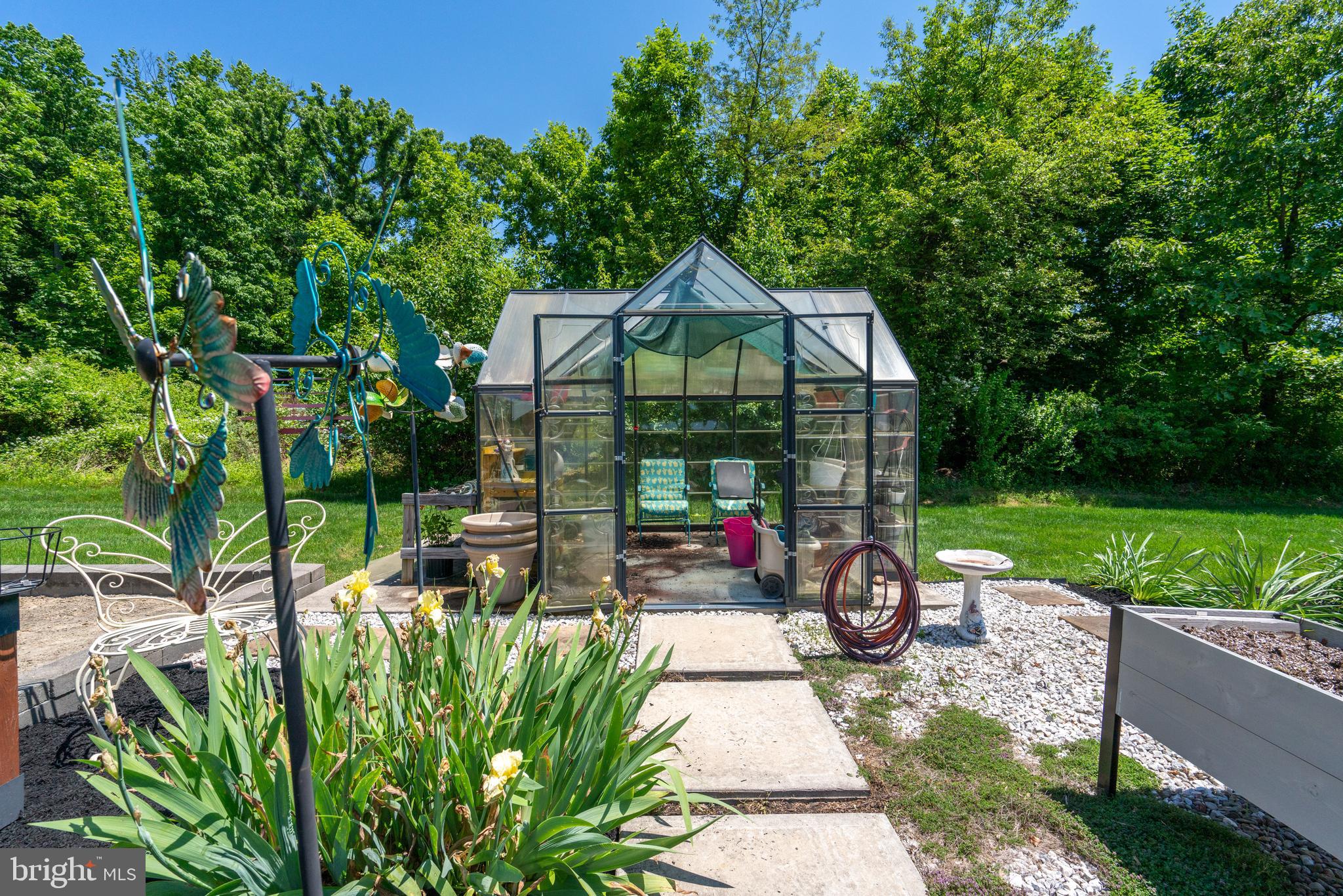 389 Eagle Road Newtown, PA 18940 - Photo 8 of 47 Greenhouse