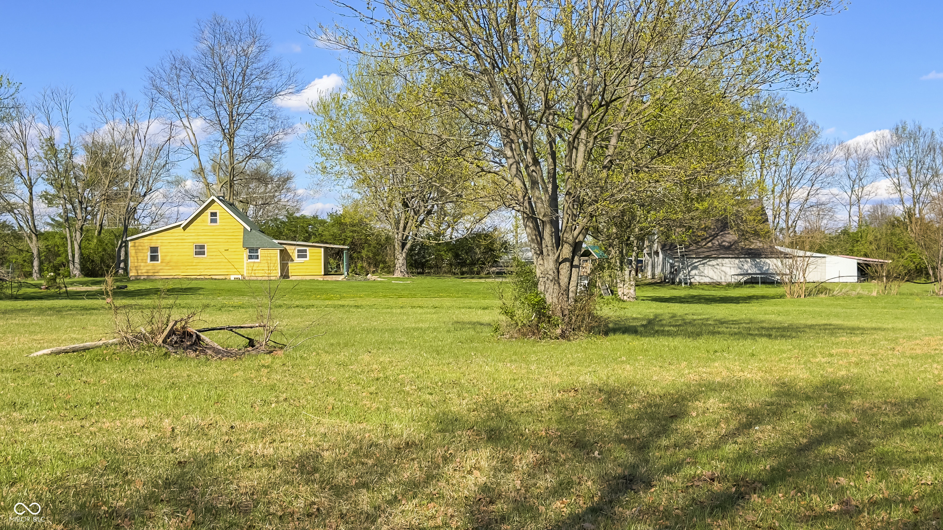 10565 East Southport Road Indianapolis, IN 46259 - Photo 8 of 35