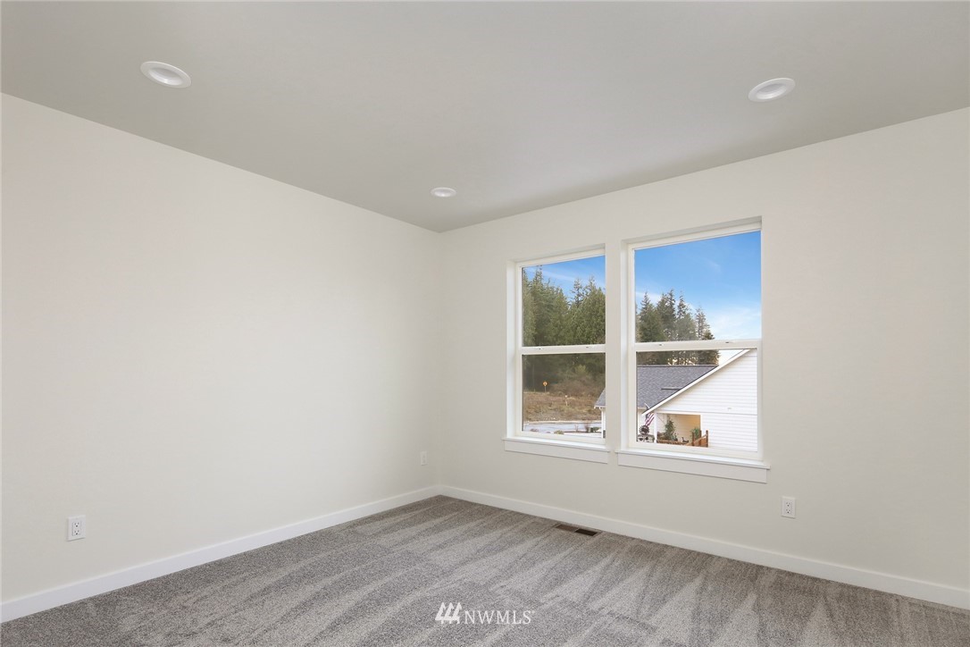 319 Whitetail Loop Blaine, WA 98230 - Photo 34 of 40 an empty room with window