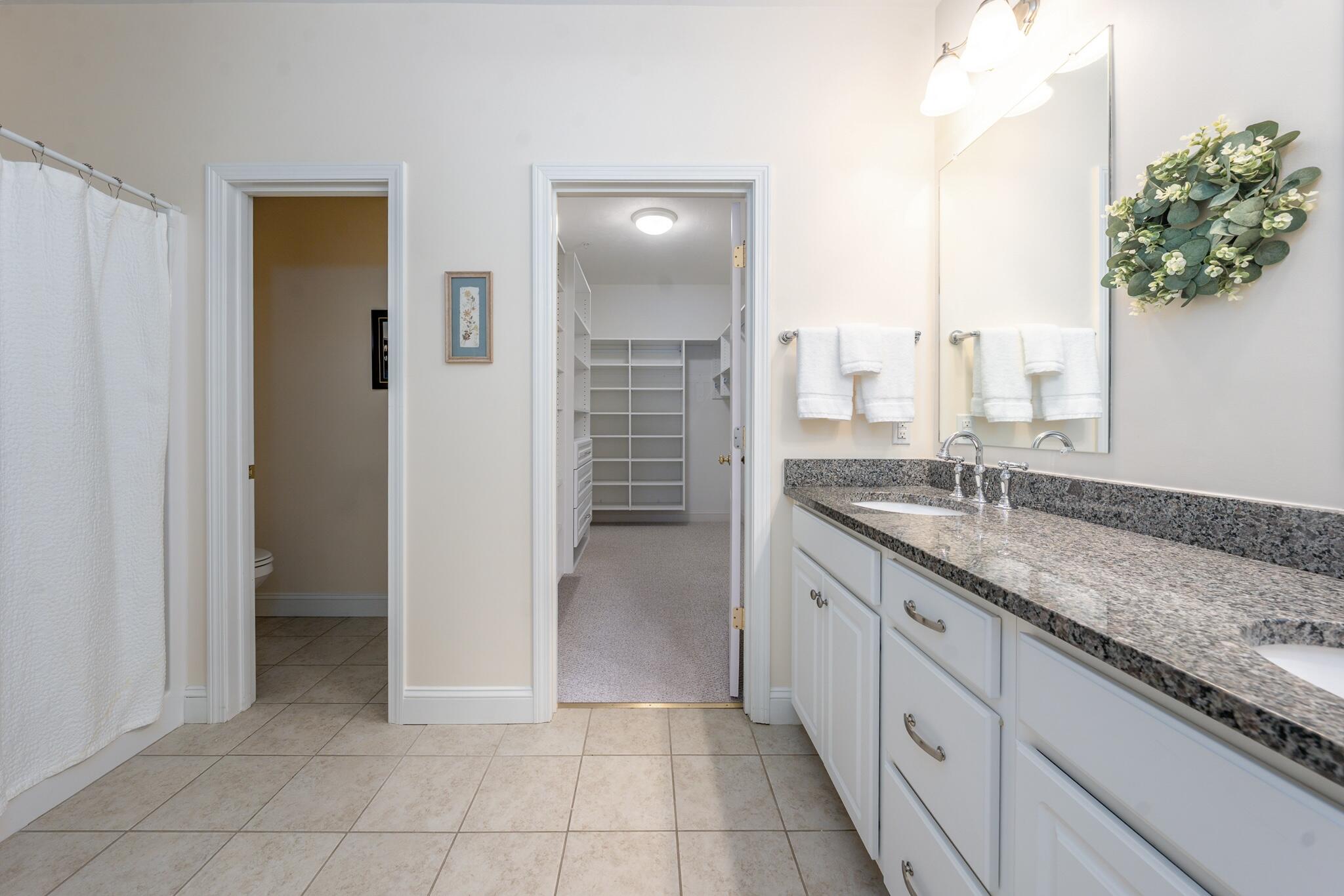 22 Grey Hawk Drive, Unit 645 Mashpee, MA 02649 - Photo 12 of 36 Primary bath