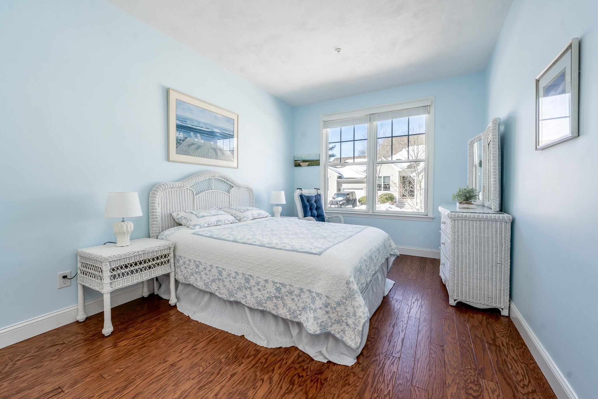 22 Grey Hawk Drive, Unit 645 Mashpee, MA 02649 - Photo 15 of 36 Guest bedroom