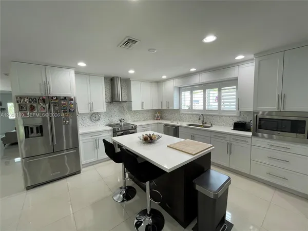 $4,000 | 4161 Southwest 102nd Avenue, Miami, FL 33165