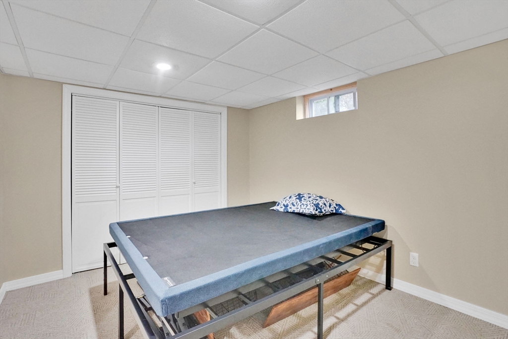 125 East Allen Ridge Road Springfield, MA 01118 - Photo 29 of 42