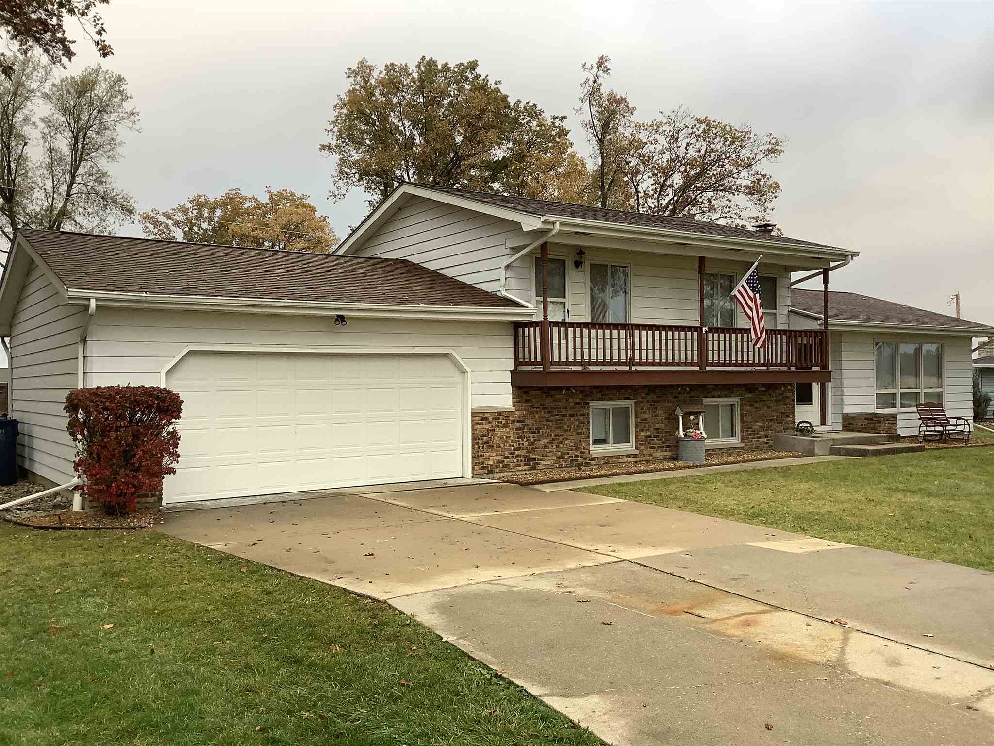 7421 Monroeville Road Hoagland, IN 46745 - Photo 1 of 28