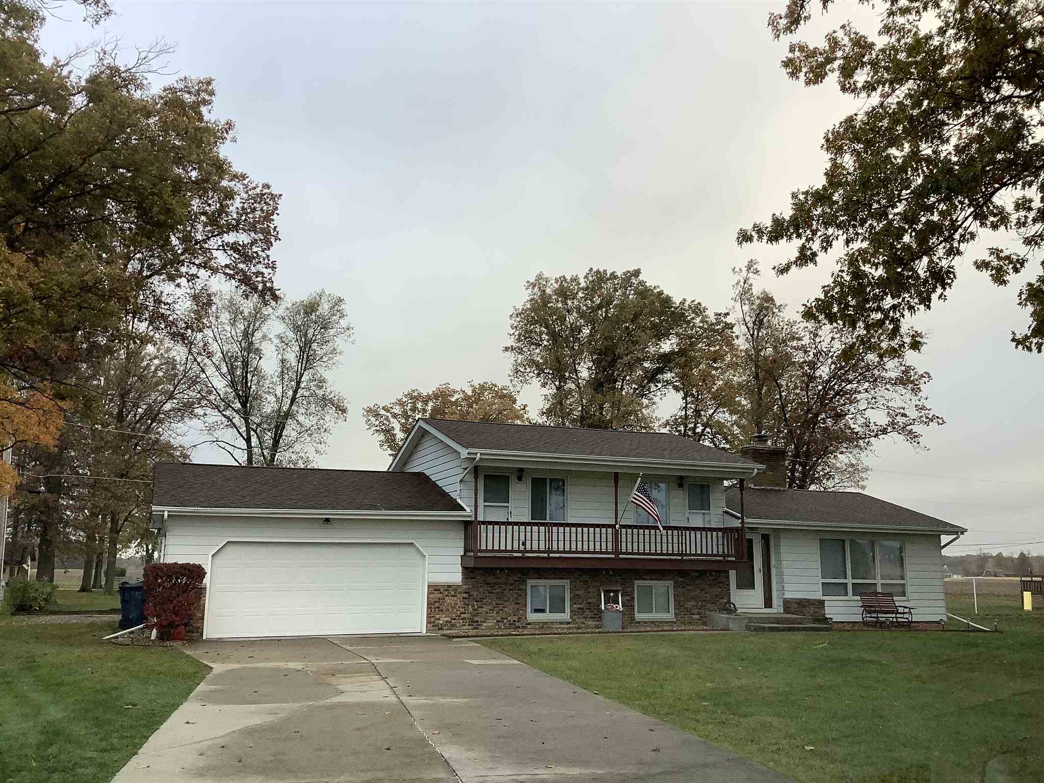 7421 Monroeville Road Hoagland, IN 46745 - Photo 2 of 28