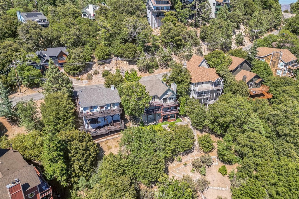 845 Sonoma Drive Lake Arrowhead, CA 92352 - Photo 47 of 49 an aerial view of house with yard
