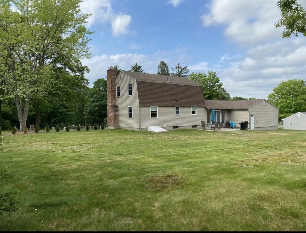 169 Rocky Hill Road Hadley, MA 01035 - Photo 2 of 10 Gallery Image 2