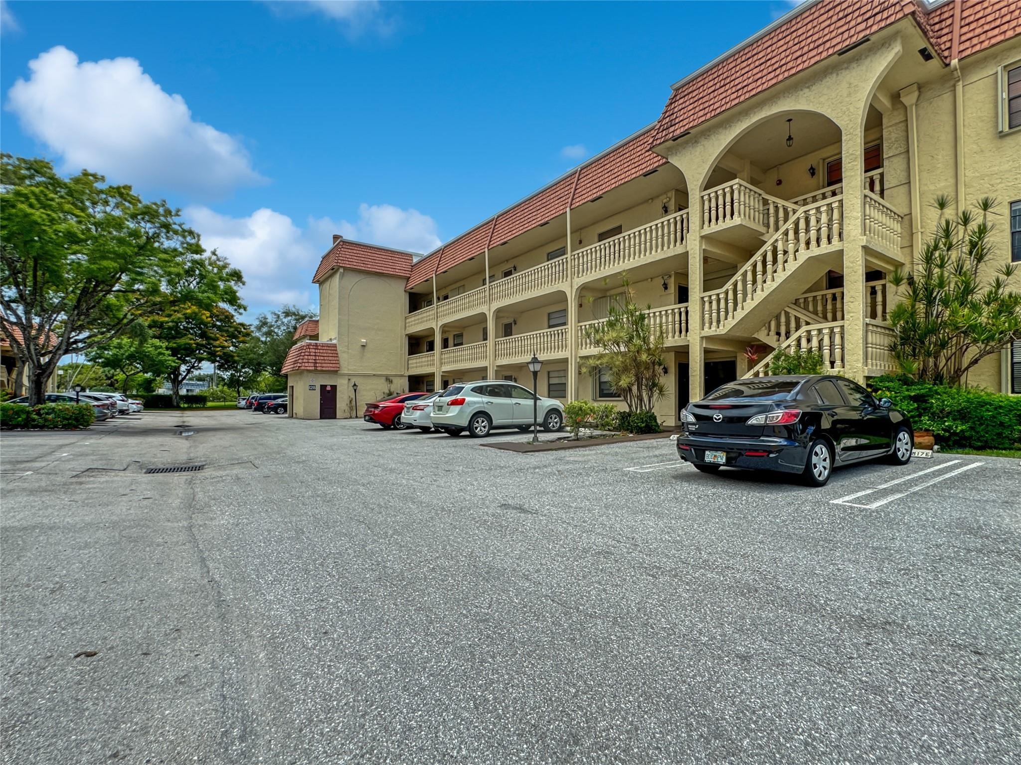 128 South Cypress Road, Unit 835 Pompano Beach, FL 33060 - Photo 2 of 29 Photo 2