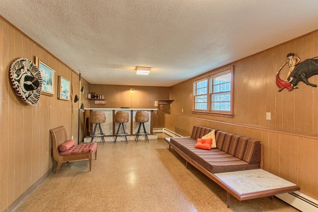34 Oak Ridge Road Lynn, MA 01904 - Photo 18 of 29 Gallery Image 18