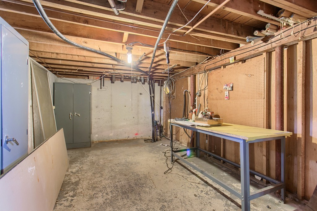34 Oak Ridge Road Lynn, MA 01904 - Photo 22 of 29 Gallery Image 22