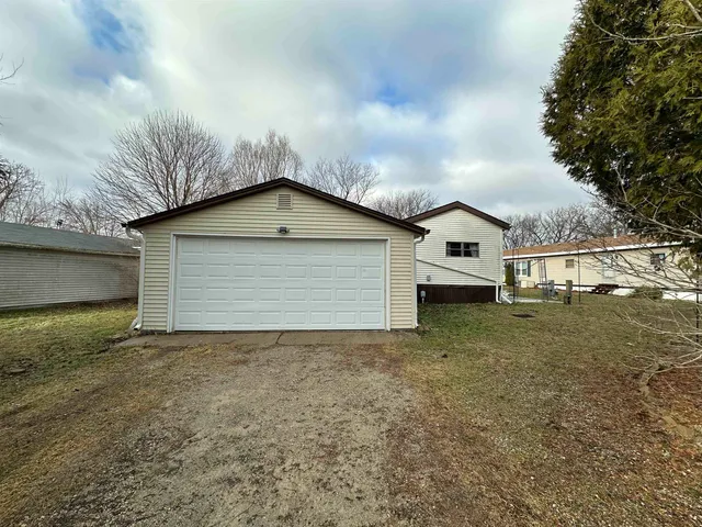$114,900 | 7 Lapidary Lane, Janesville, WI 53548