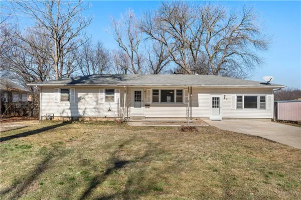 $205,000 | 724 West Allison Street, Nevada, MO 64772