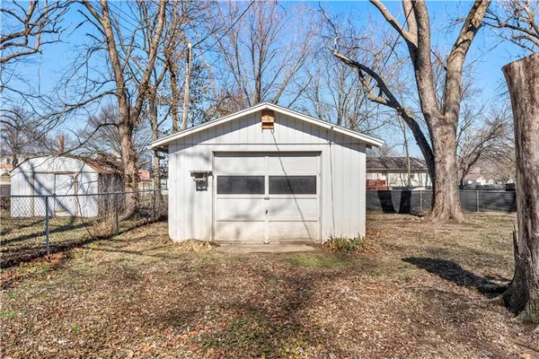$205,000 | 724 West Allison Street, Nevada, MO 64772