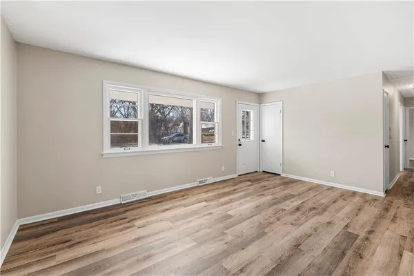 $205,000 | 724 West Allison Street, Nevada, MO 64772