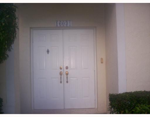 16031 Emerald Cove Road, Unit 16031 Weston, FL 33331 - Photo 2 of 3 Exterior Front