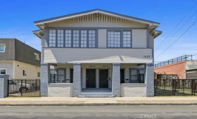 $1,380,000 | 1425 West 18th Street, Los Angeles, CA 90006
