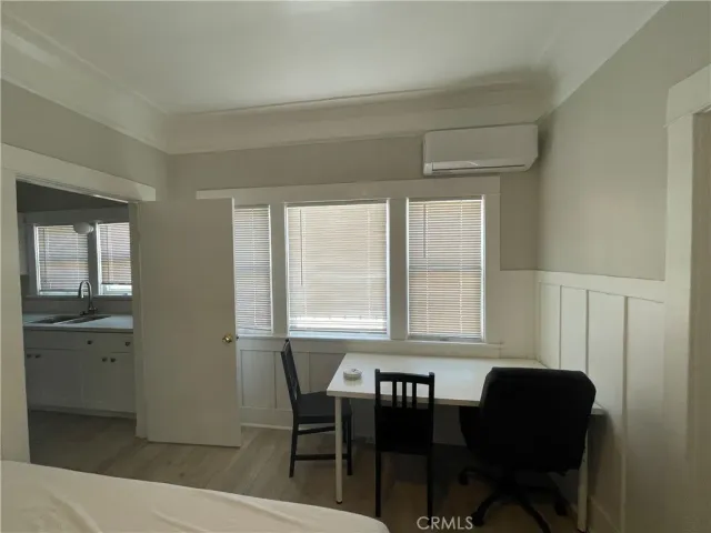 $1,380,000 | 1425 West 18th Street, Los Angeles, CA 90006