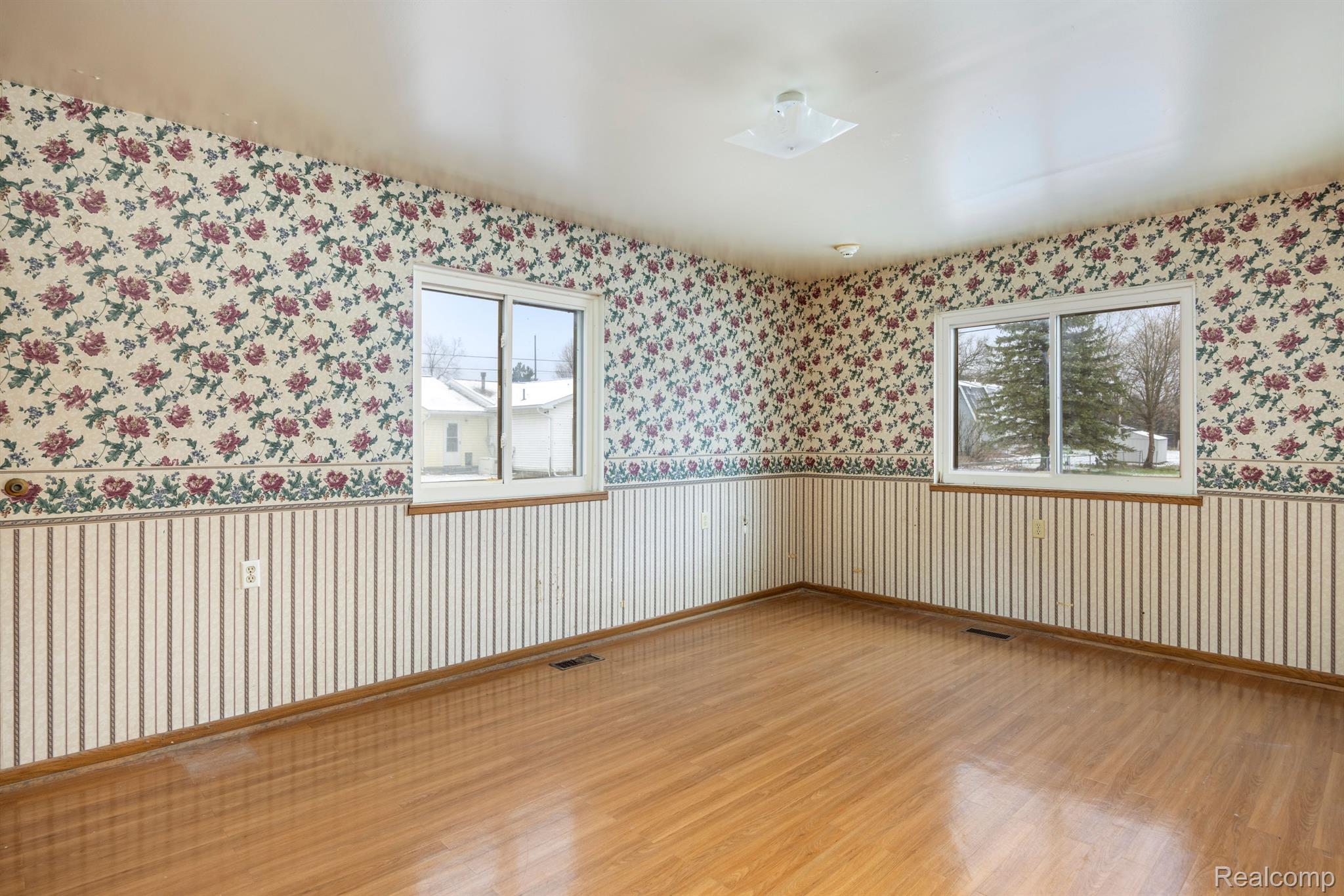 15505 Hoeft Road Belleville, MI 48111 - Photo 16 of 21 Gallery Image 16