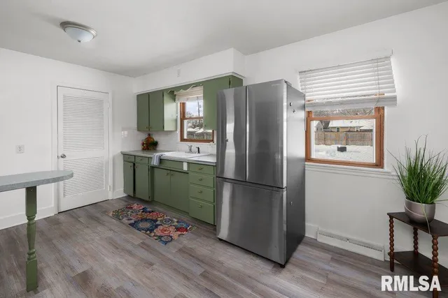 $144,000 | 3707 15th Street, Unit D, Moline, IL 61265