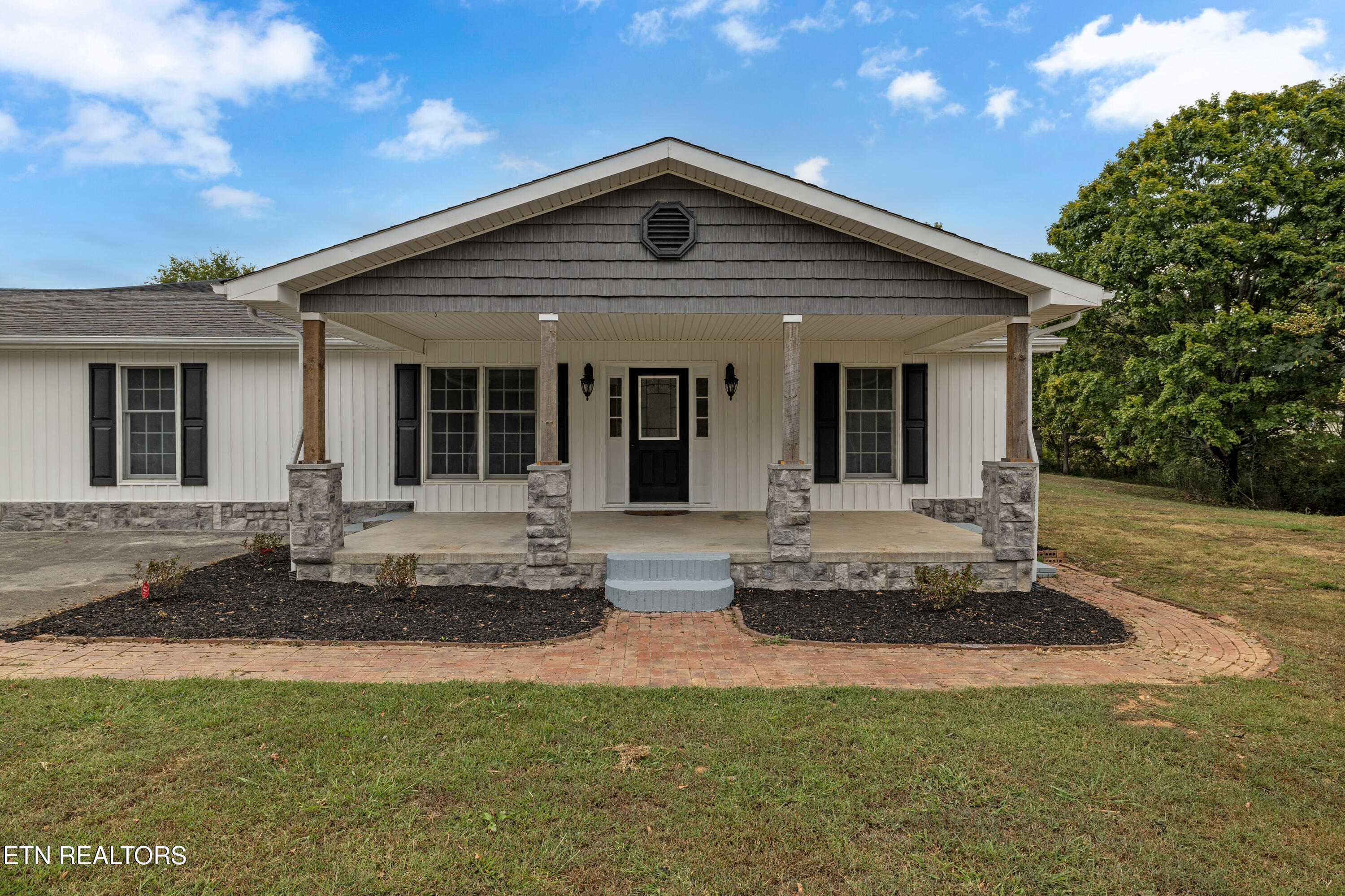 176 Gudger Road Madisonville, TN 37354 - Photo 2 of 30 gudger-105