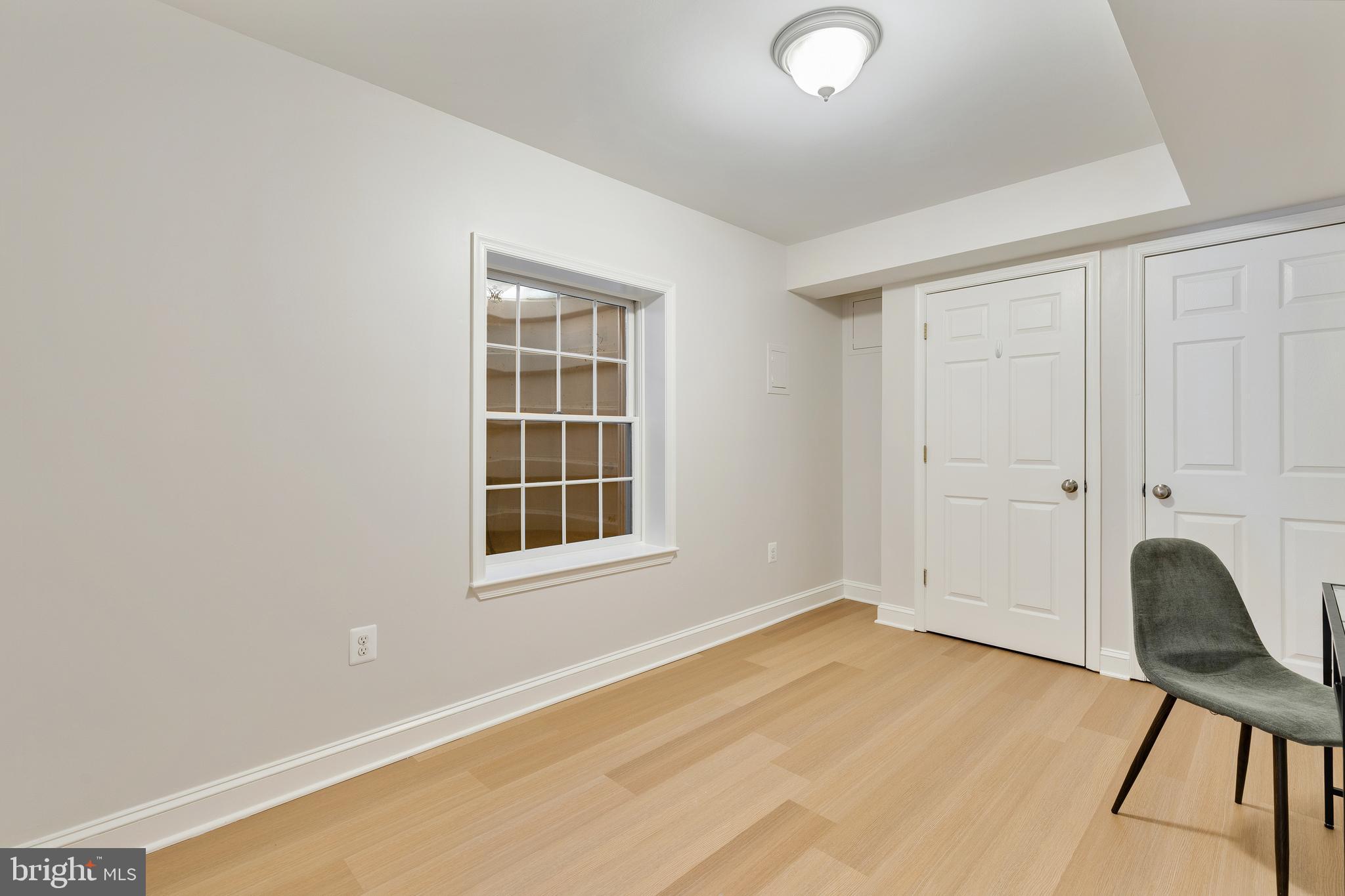6443 Linway Terrace McLean, VA 22101 - Photo 36 of 53 5th bedroom with large closet!