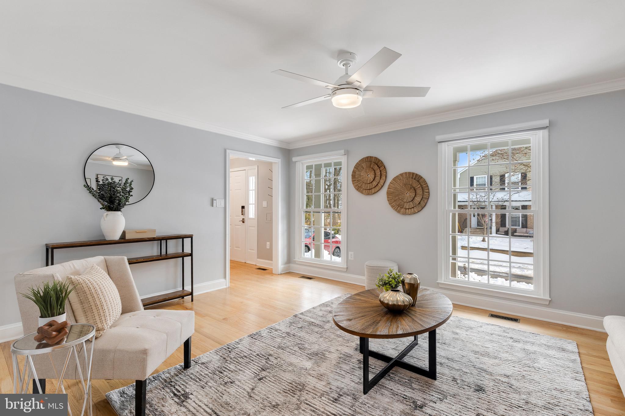 6443 Linway Terrace McLean, VA 22101 - Photo 4 of 53 a living room with furniture and a window