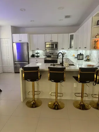 $5,500 | 7414 Northwest 107th Court, Unit 7414, Doral, FL 33178