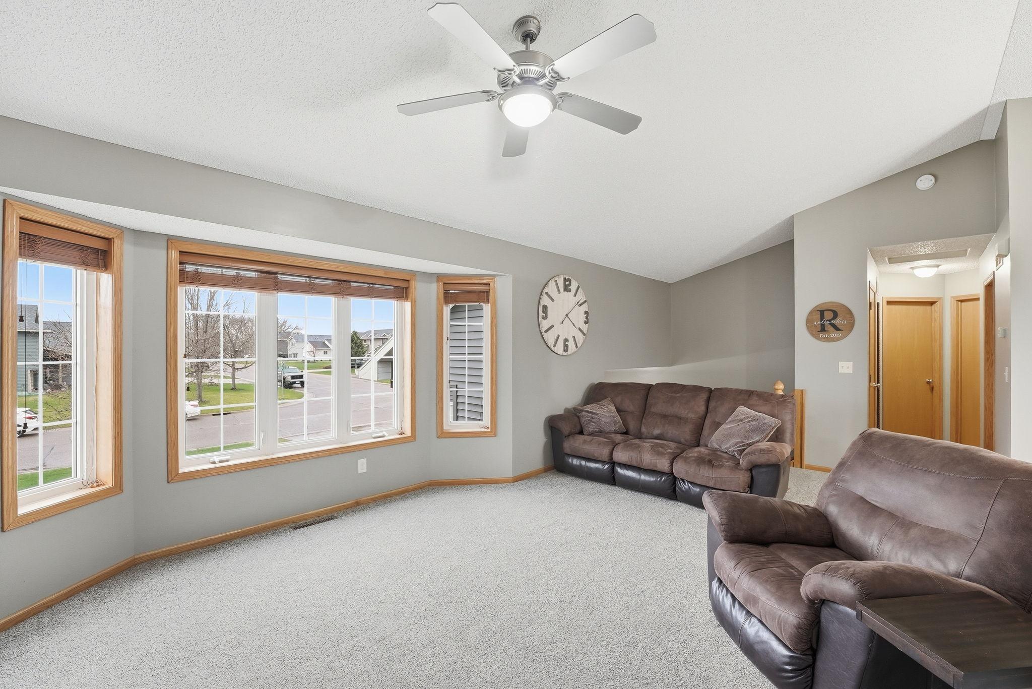 201 10th Street Southeast Freeport, MN 56331 - Photo 12 of 34