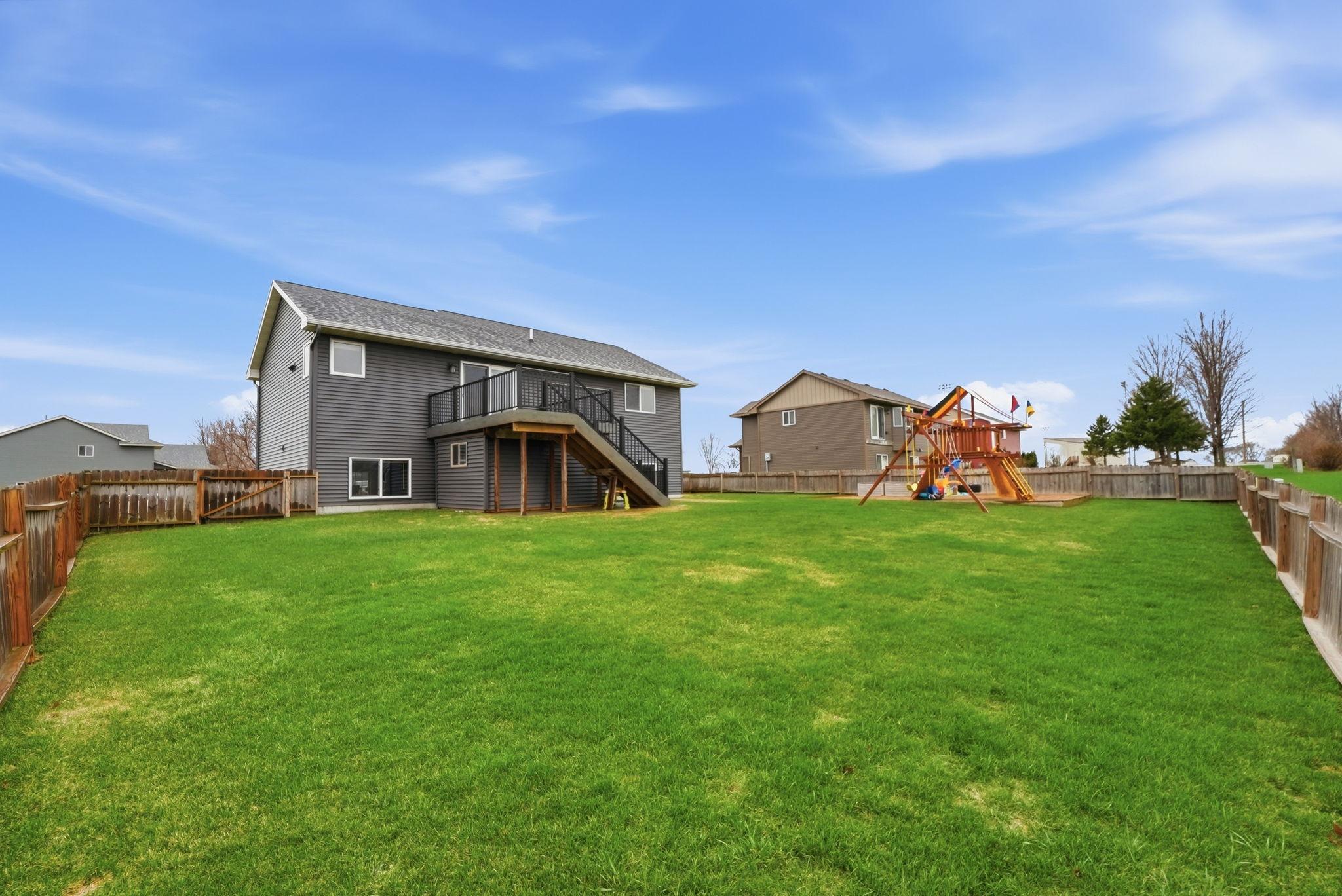 201 10th Street Southeast Freeport, MN 56331 - Photo 2 of 34