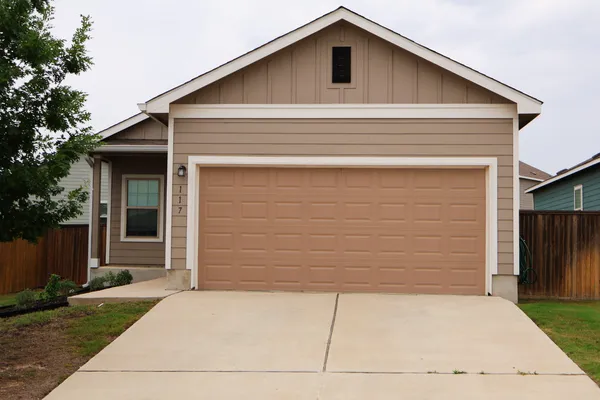 $1,650 | 117 Galaxy Way, Jarrell, TX 76537