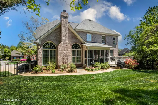 $1,100,000 | 917 Blackstone Drive, Knoxville, TN 37934