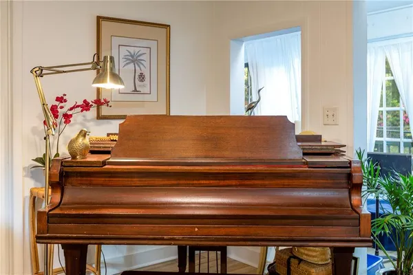 $2,100 | 310 Northwest 8th Street, Gainesville, FL 32601