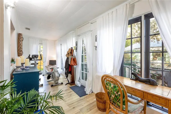 $2,100 | 310 Northwest 8th Street, Gainesville, FL 32601