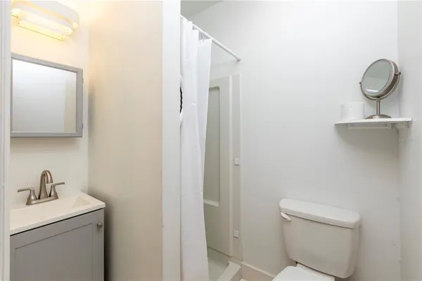 $2,100 | 310 Northwest 8th Street, Gainesville, FL 32601