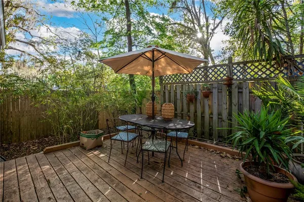 $2,100 | 310 Northwest 8th Street, Gainesville, FL 32601