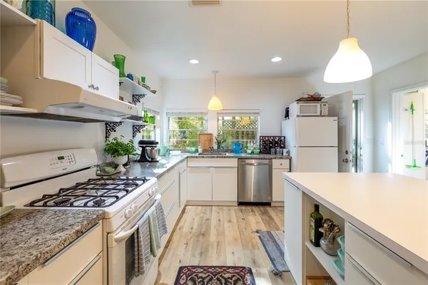 $2,100 | 310 Northwest 8th Street, Gainesville, FL 32601