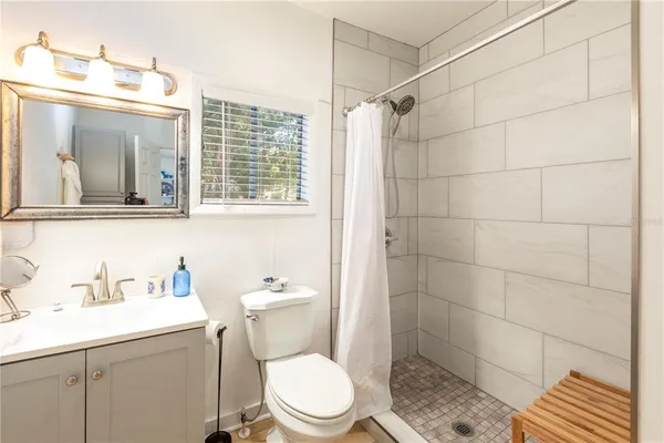 $2,100 | 310 Northwest 8th Street, Gainesville, FL 32601