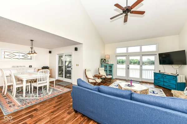 $1,099,000 | 191 Mill Springs, Coatesville, IN 46121