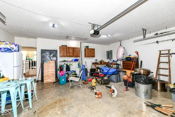 $1,099,000 | 191 Mill Springs, Coatesville, IN 46121