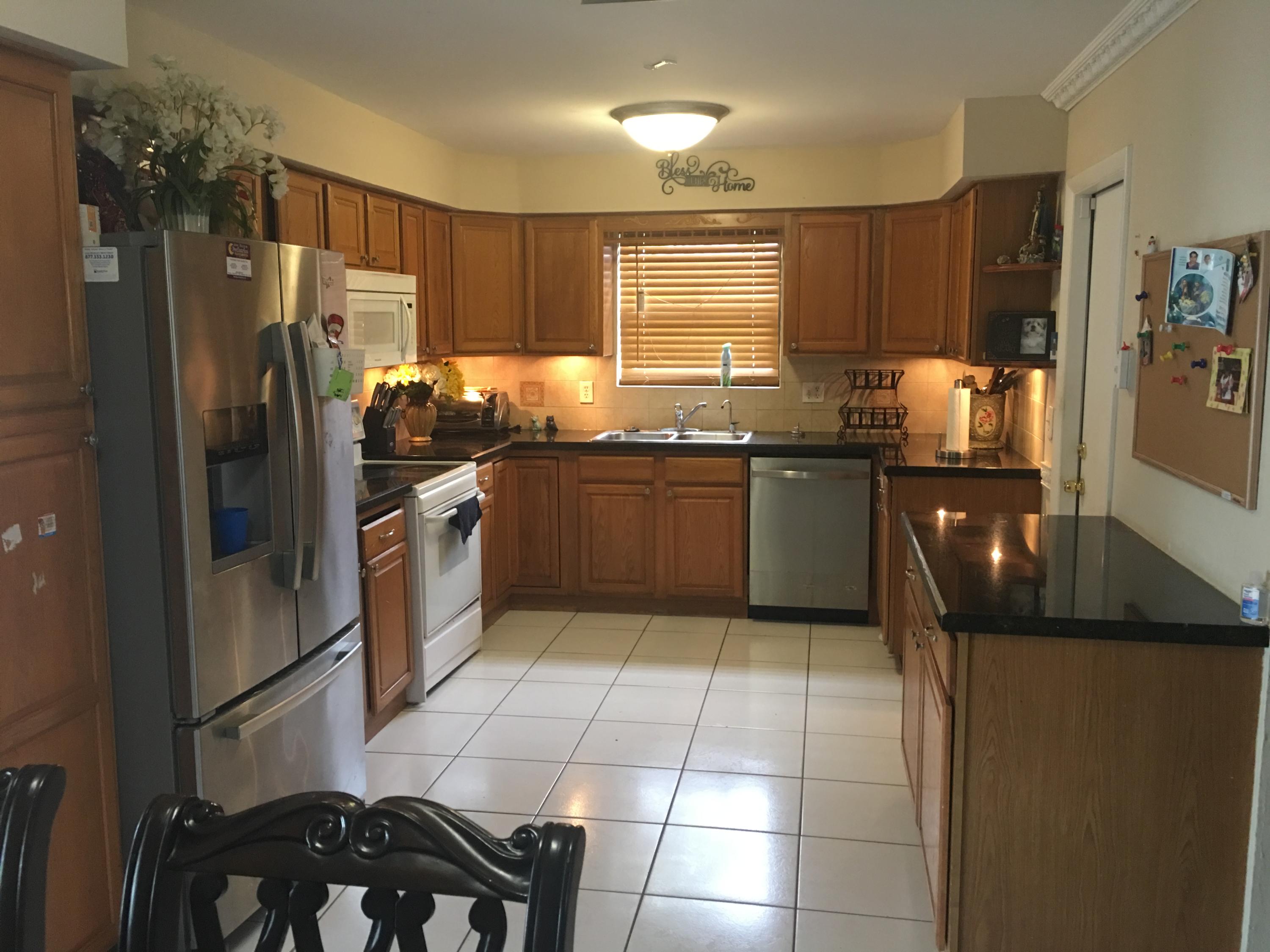 10650 Ember Street Boca Raton, FL 33428 - Photo 11 of 26 5F29B4B6-1498-48B1-A03B-E14DE3E09B84