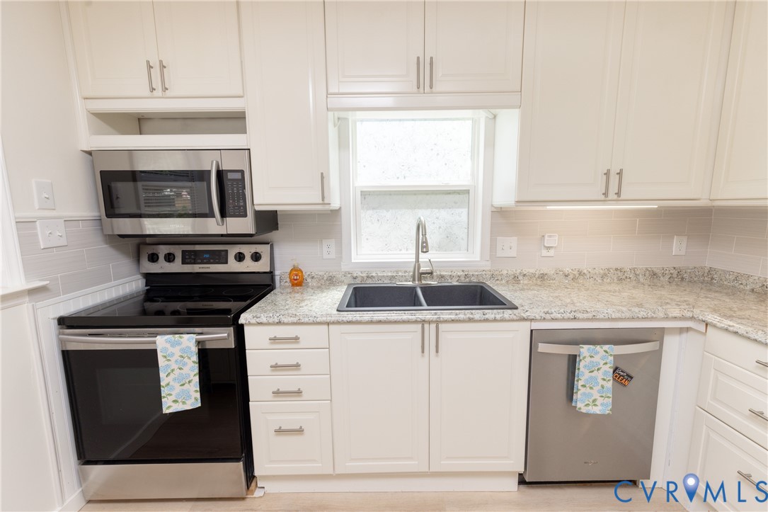8611 Sunset Knoll Road North Chesterfield, VA 23237 - Photo 7 of 28