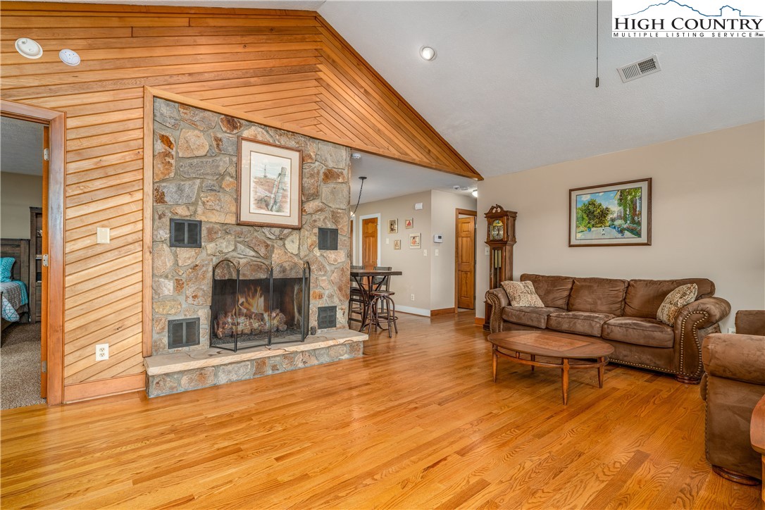 375 Heritage Ridge Road Boone, NC 28607 - Photo 5 of 44 Gallery Image 5