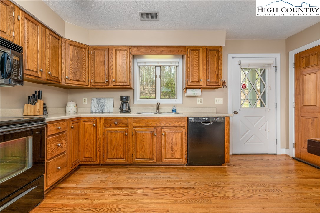 375 Heritage Ridge Road Boone, NC 28607 - Photo 9 of 44 Gallery Image 9