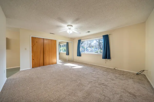 $388,000 | 3500 Pioneer Lane, Redding, CA 96001